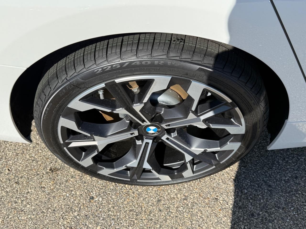 BMW 3 Series Vehicle Image 04