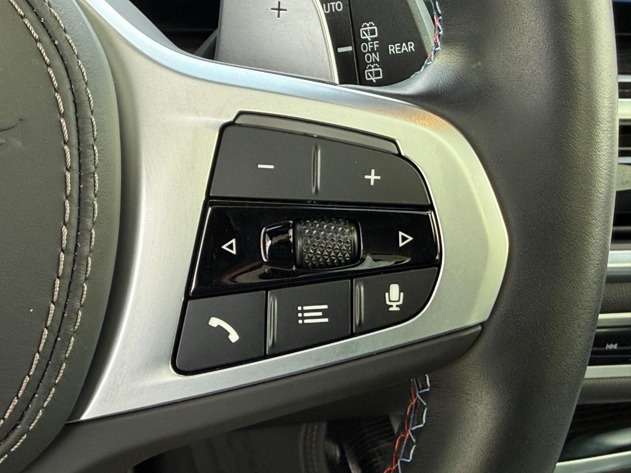 BMW X7 Vehicle Image 17