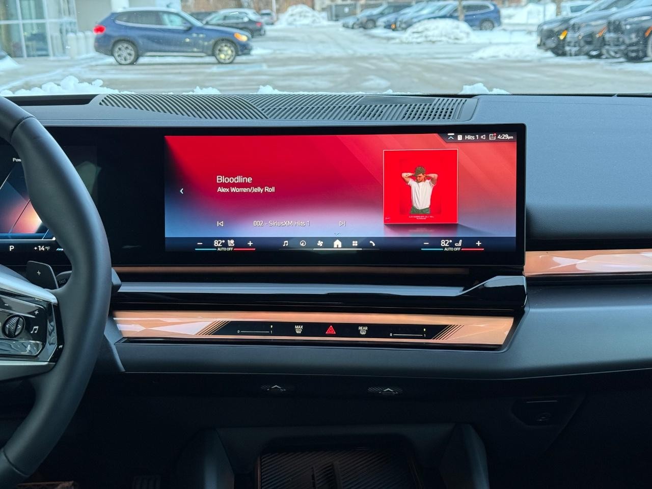 BMW 5 Series Vehicle Image 11