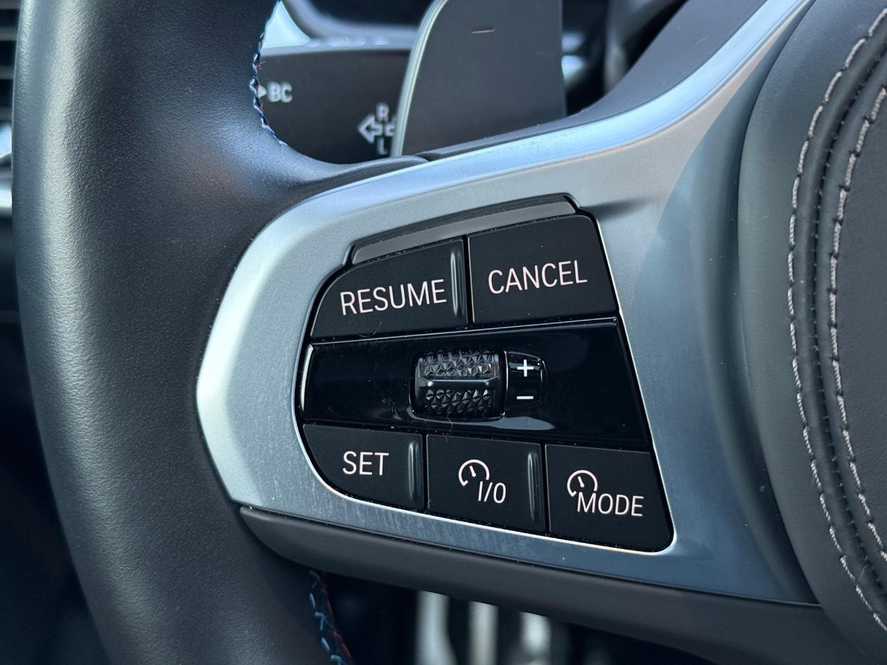 BMW X7 Vehicle Image 16