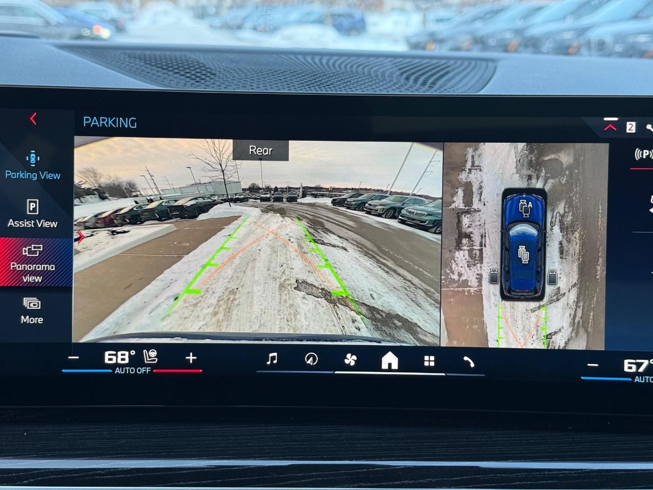 BMW X7 Vehicle Image 18