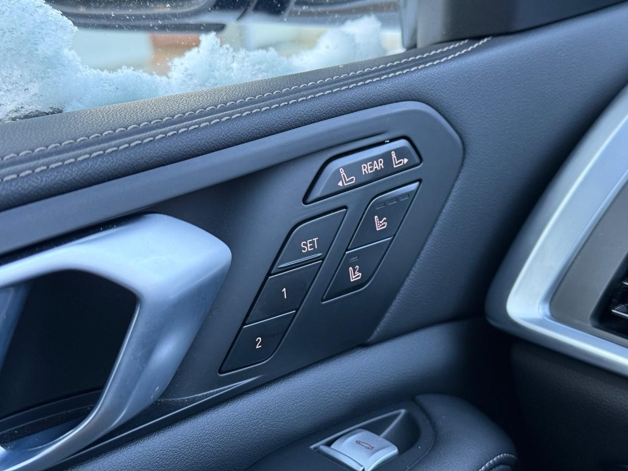 BMW X7 Vehicle Image 21