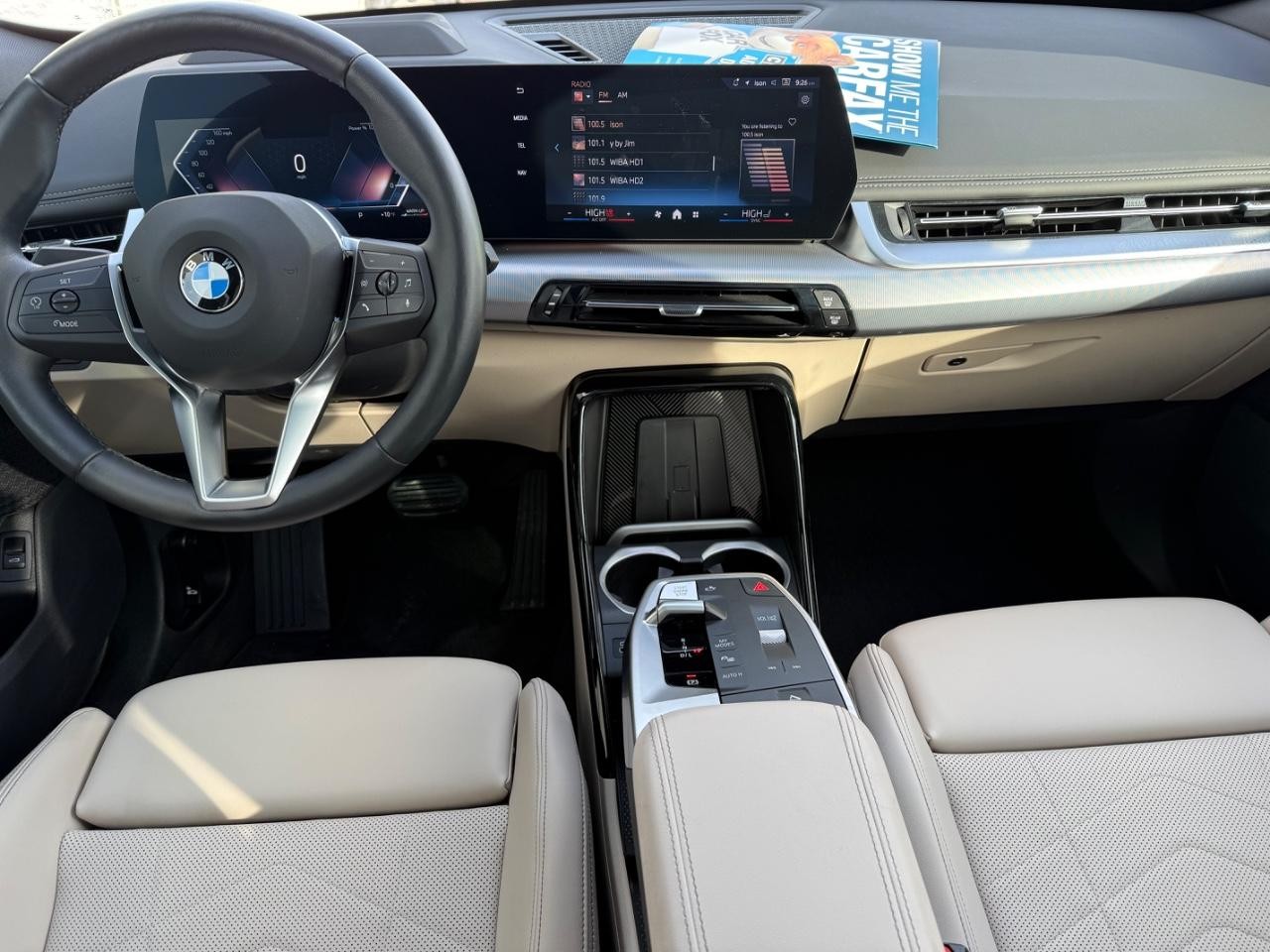 BMW X1 Vehicle Image 10