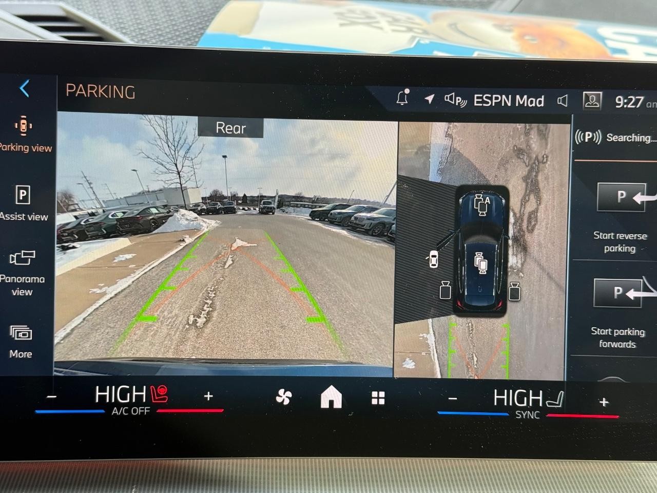 BMW X1 Vehicle Image 18