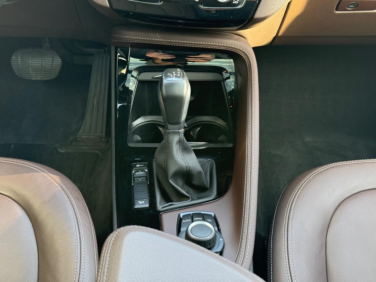 BMW X1 Vehicle Image 13