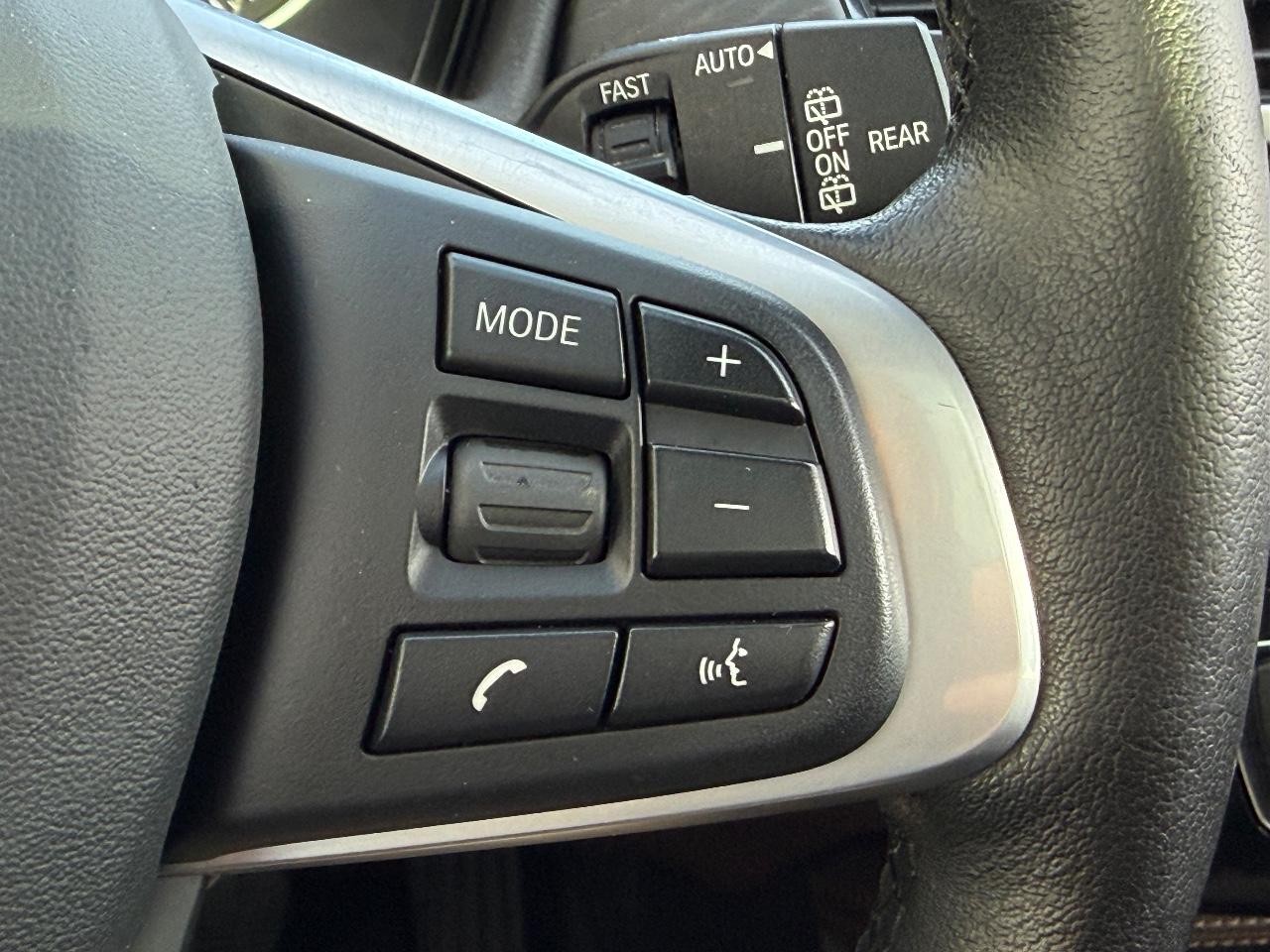 BMW X1 Vehicle Image 17