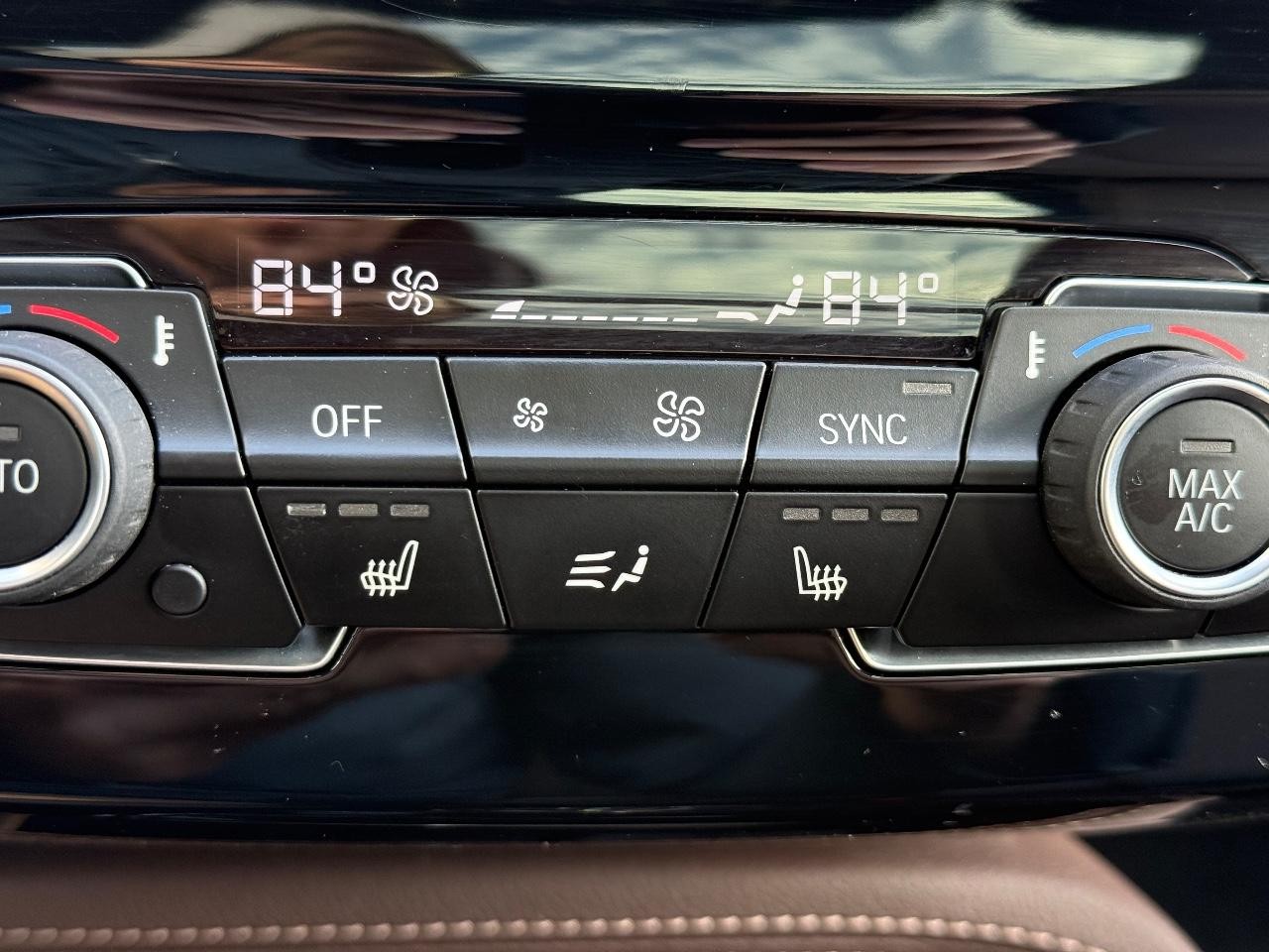 BMW X1 Vehicle Image 19