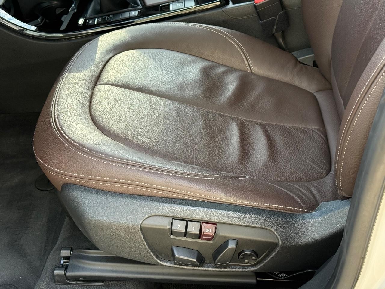 BMW X1 Vehicle Image 21