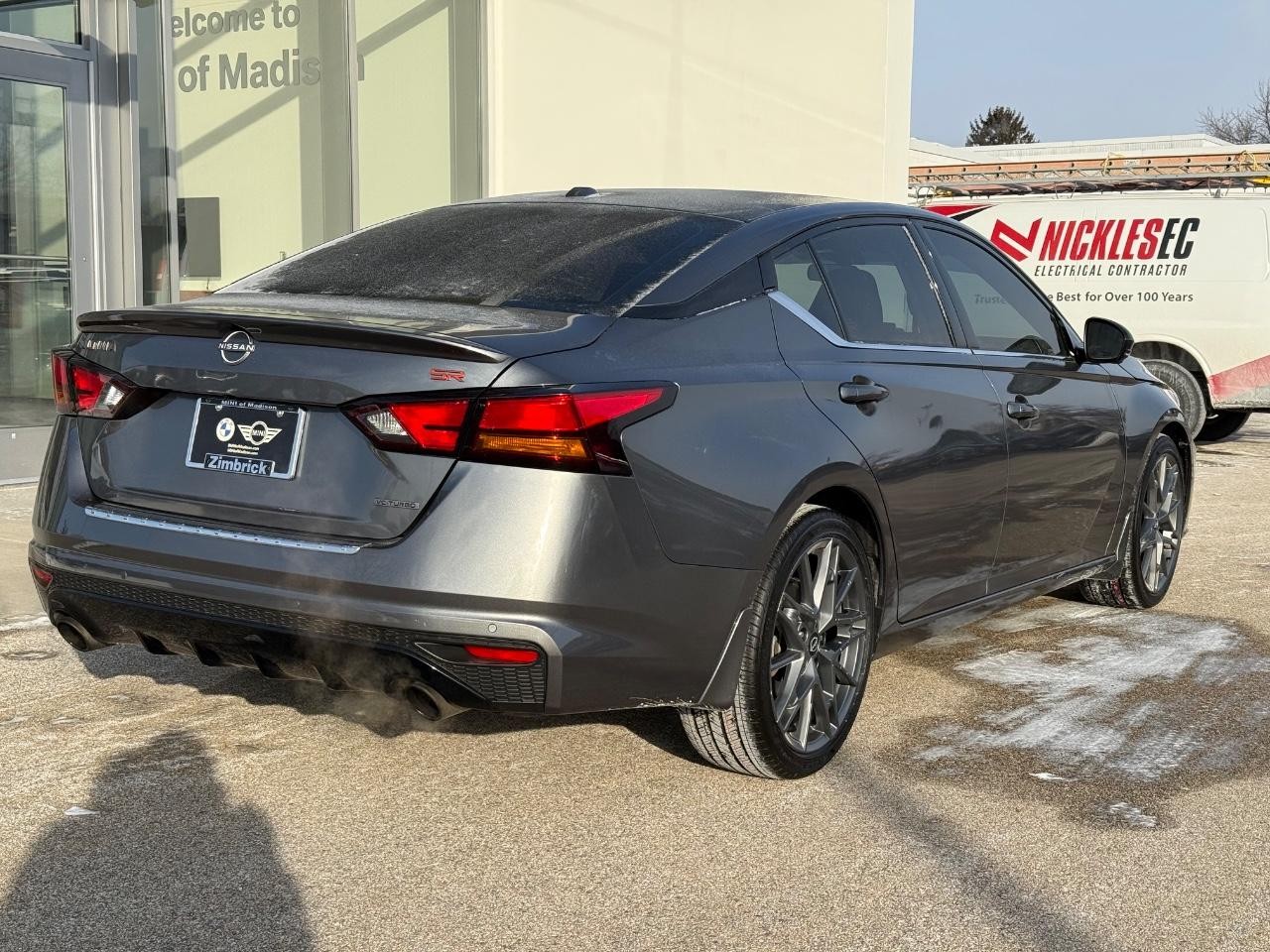 Nissan Altima Vehicle Image 03