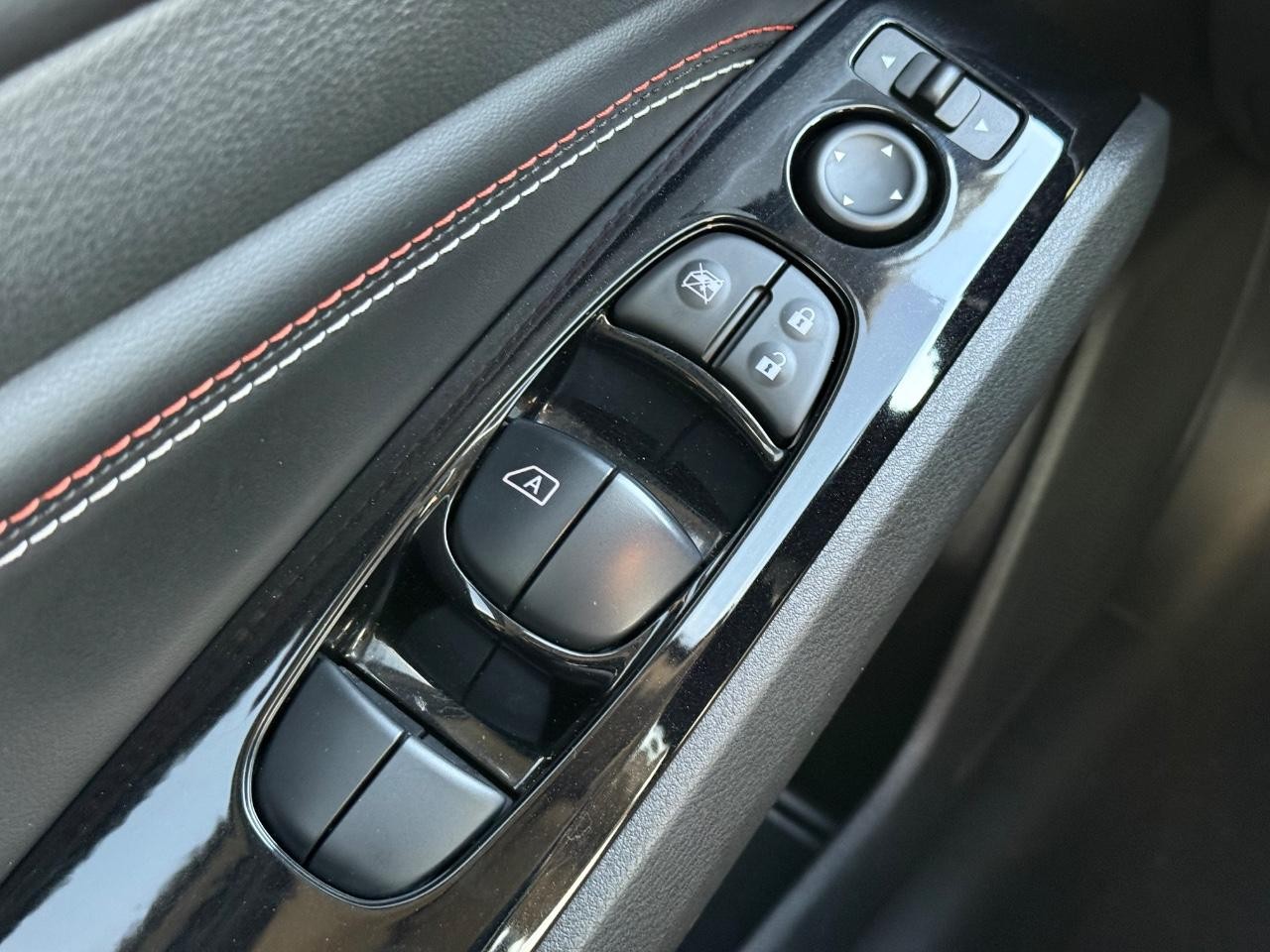 Nissan Altima Vehicle Image 20