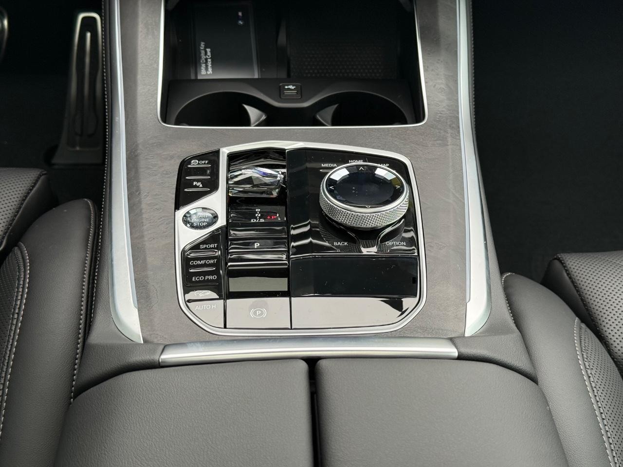 BMW X5 Vehicle Image 08