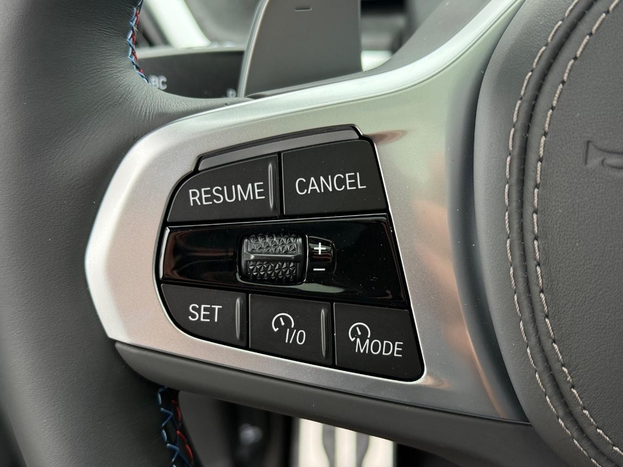 BMW X5 Vehicle Image 12