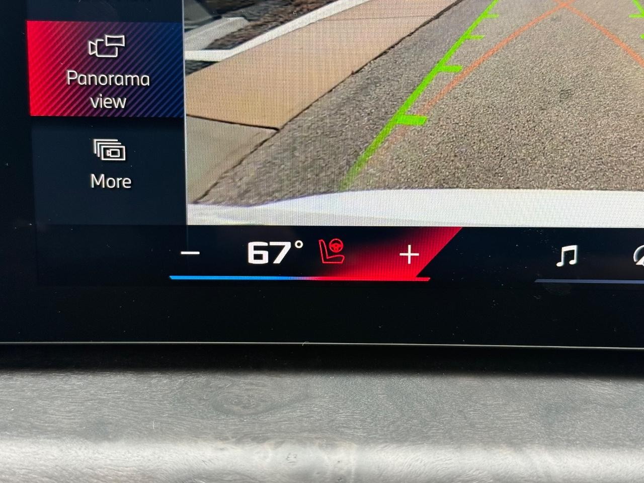 BMW X5 Vehicle Image 15