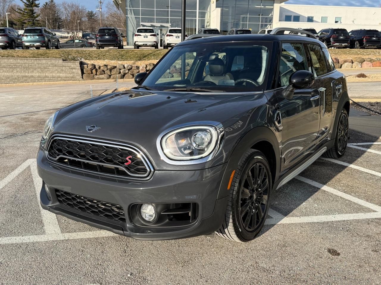 MINI Countryman Vehicle Image 08