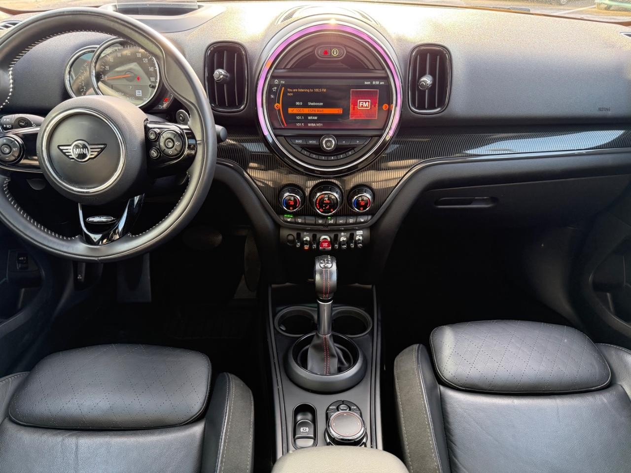 MINI Countryman Vehicle Image 11