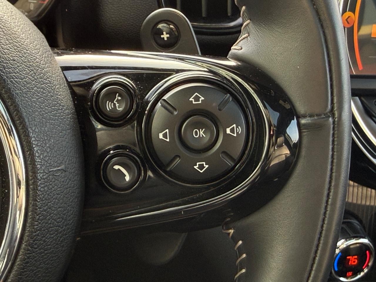 MINI Countryman Vehicle Image 17