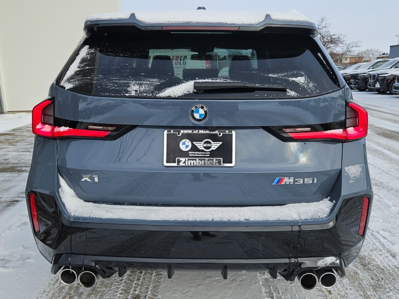 BMW X1 Vehicle Image 04