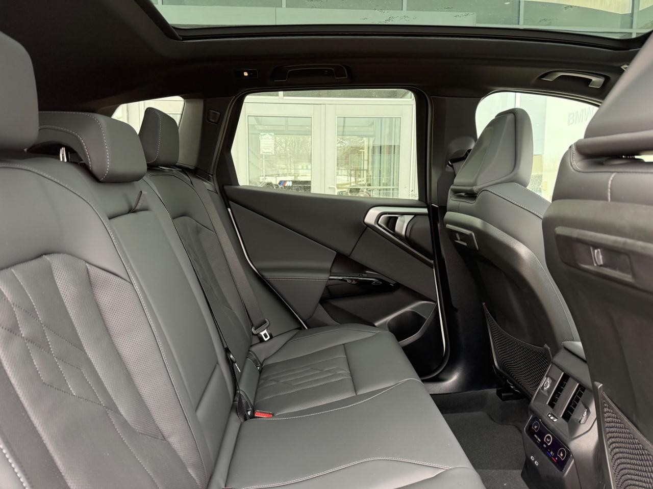 BMW X3 Vehicle Image 05