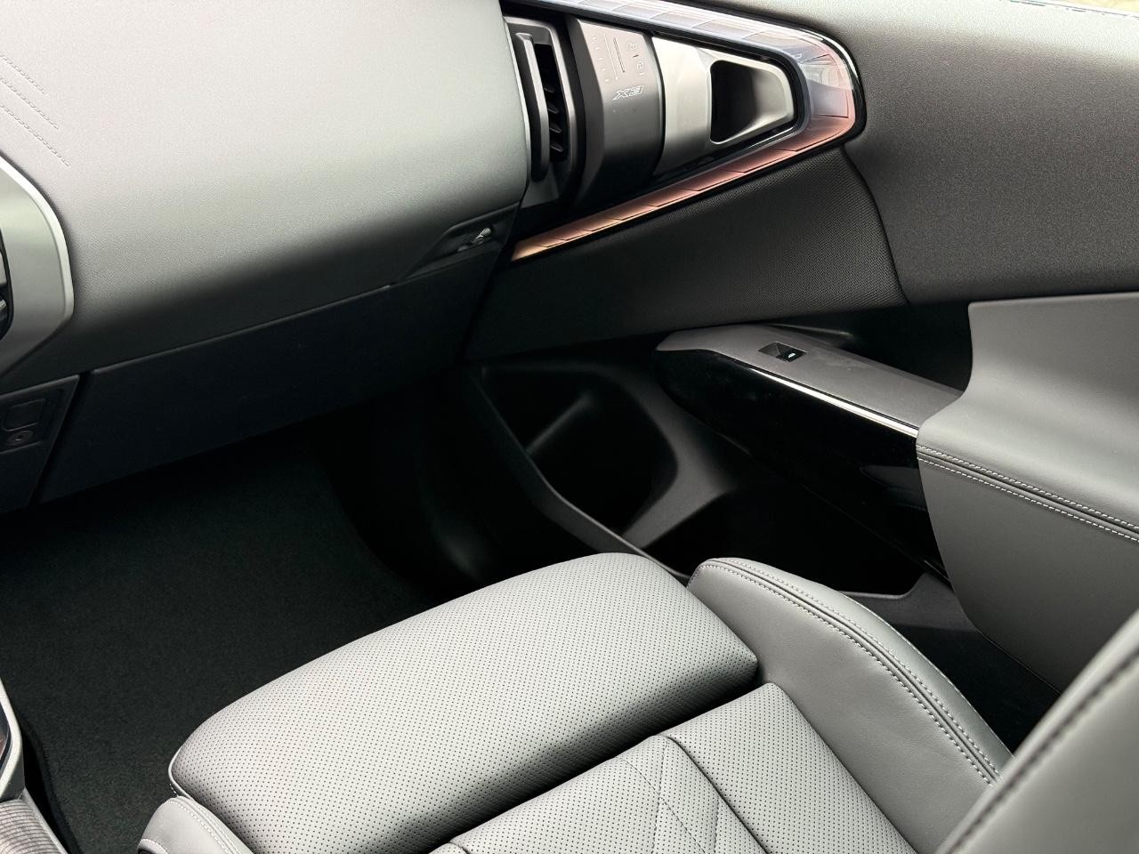 BMW X3 Vehicle Image 10