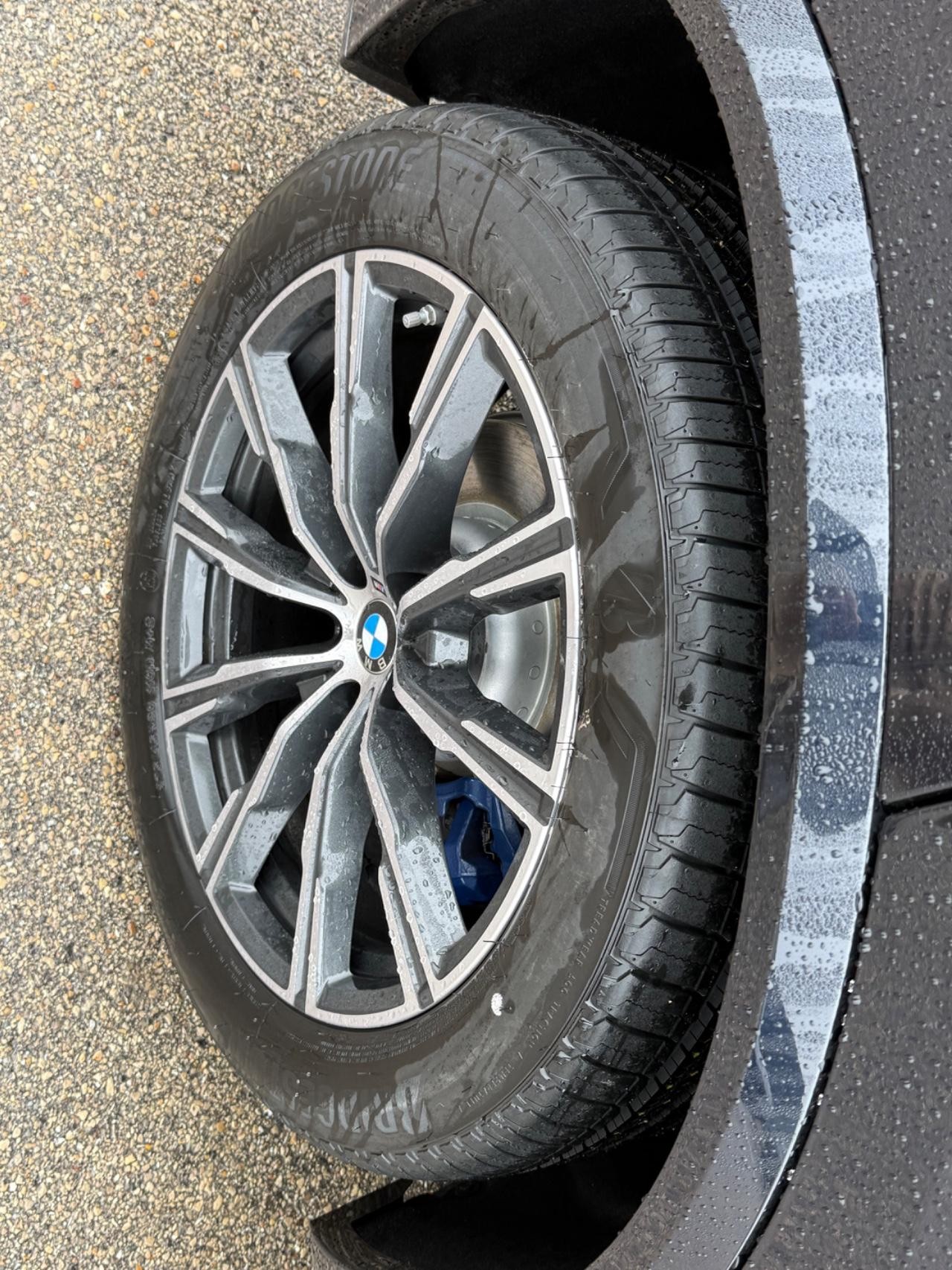 BMW X5 Vehicle Image 04