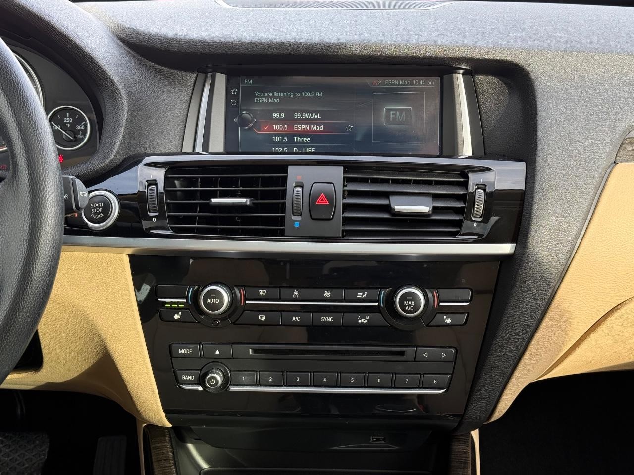 BMW X3 Vehicle Image 11