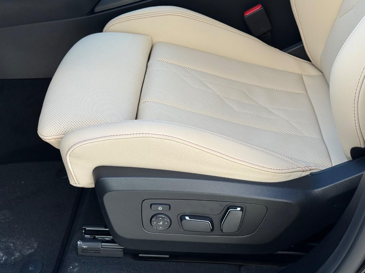 BMW X3 Vehicle Image 17