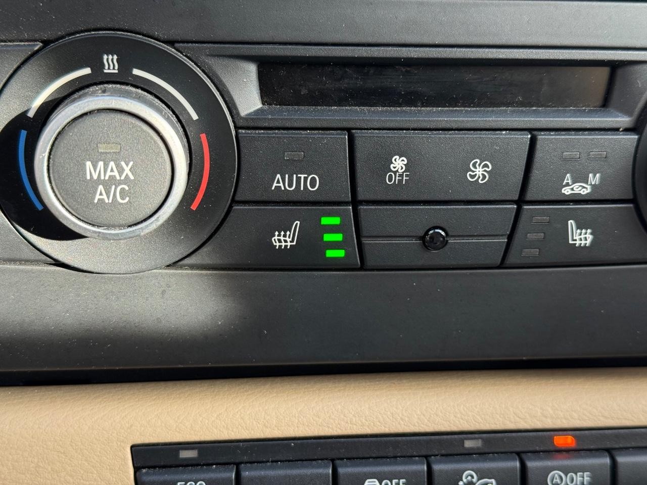 BMW X1 Vehicle Image 19