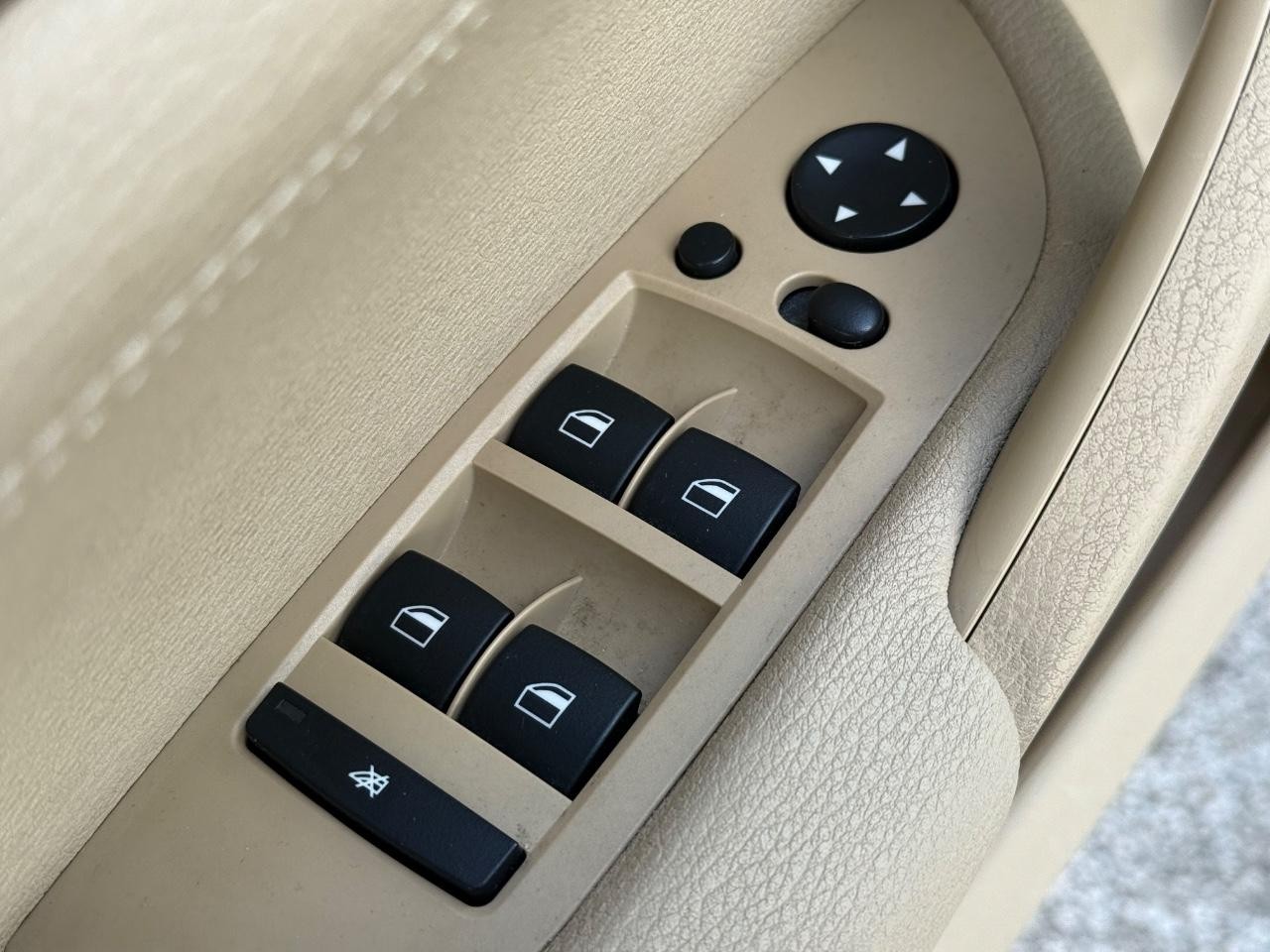 BMW X1 Vehicle Image 20