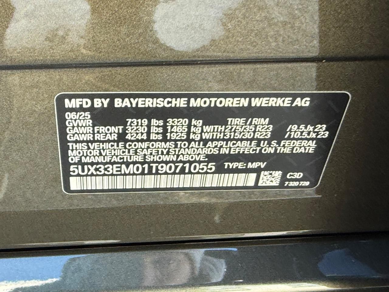 BMW X7 Vehicle Image 24