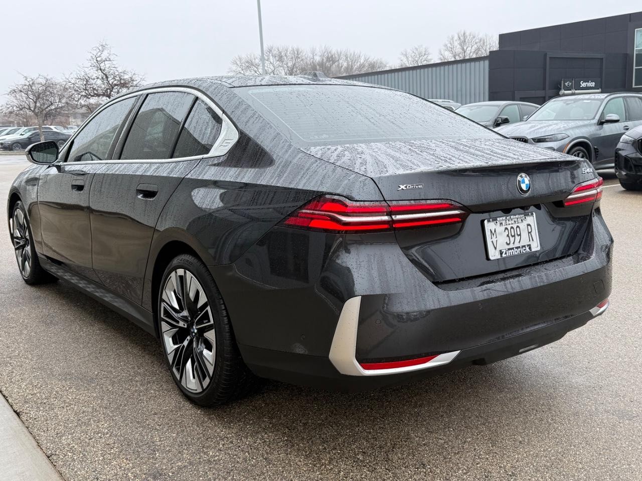 BMW 5 Series Vehicle Image 05