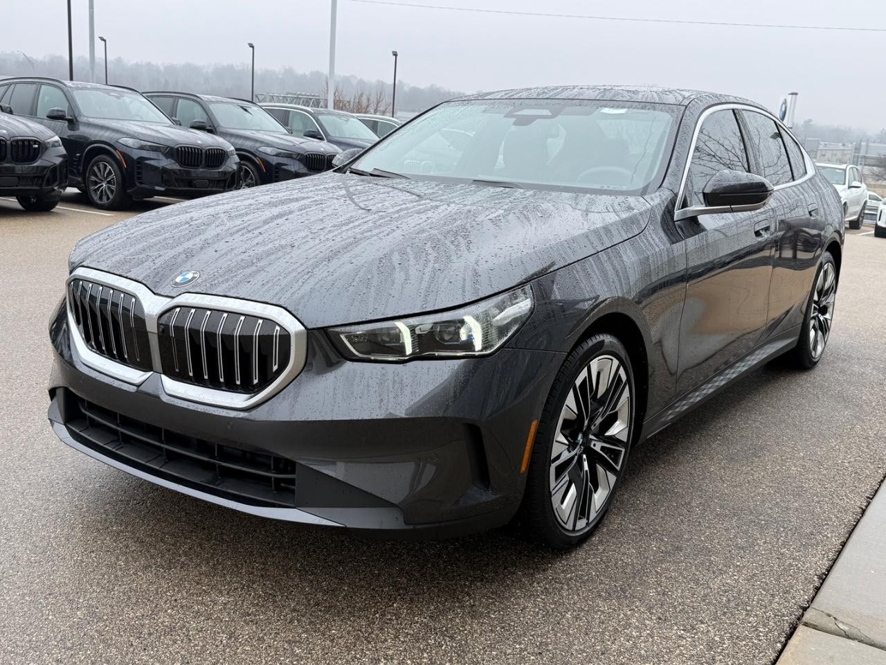 BMW 5 Series Vehicle Image 07