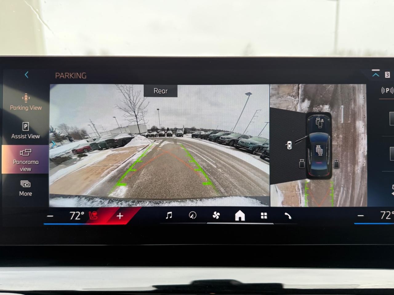 BMW 5 Series Vehicle Image 18