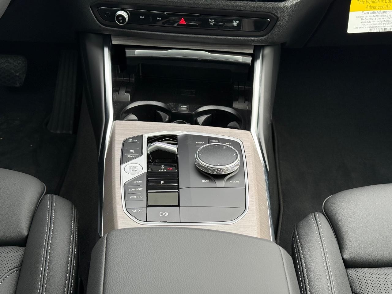 BMW 4 Series Vehicle Image 08