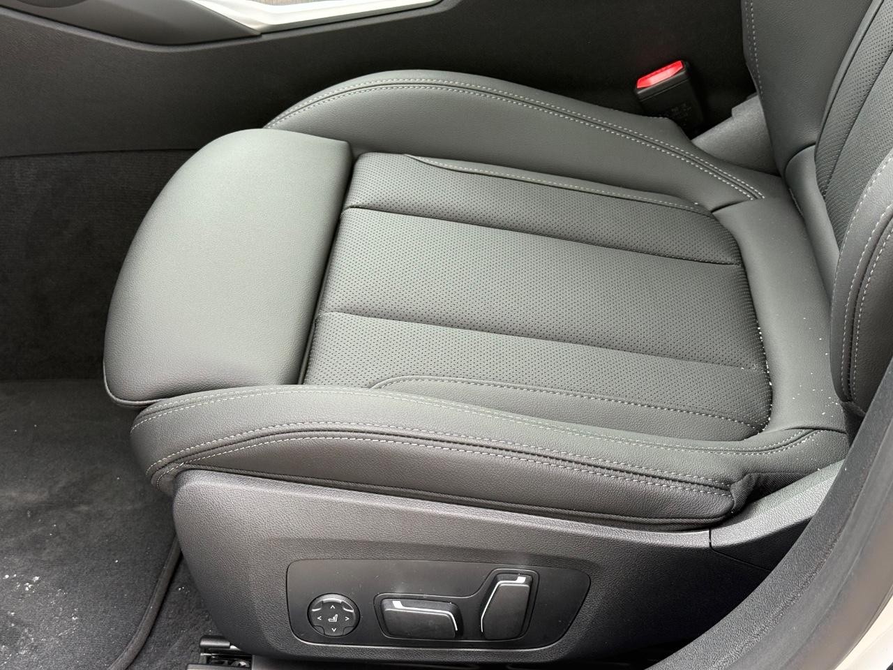 BMW 4 Series Vehicle Image 17