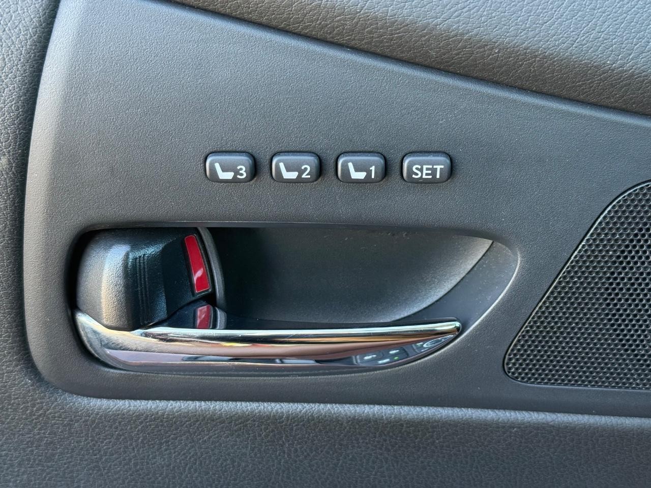 Lexus RX 350 Vehicle Image 16