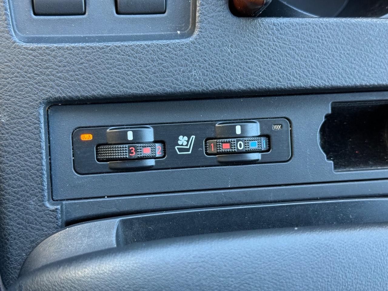 Lexus RX 350 Vehicle Image 22