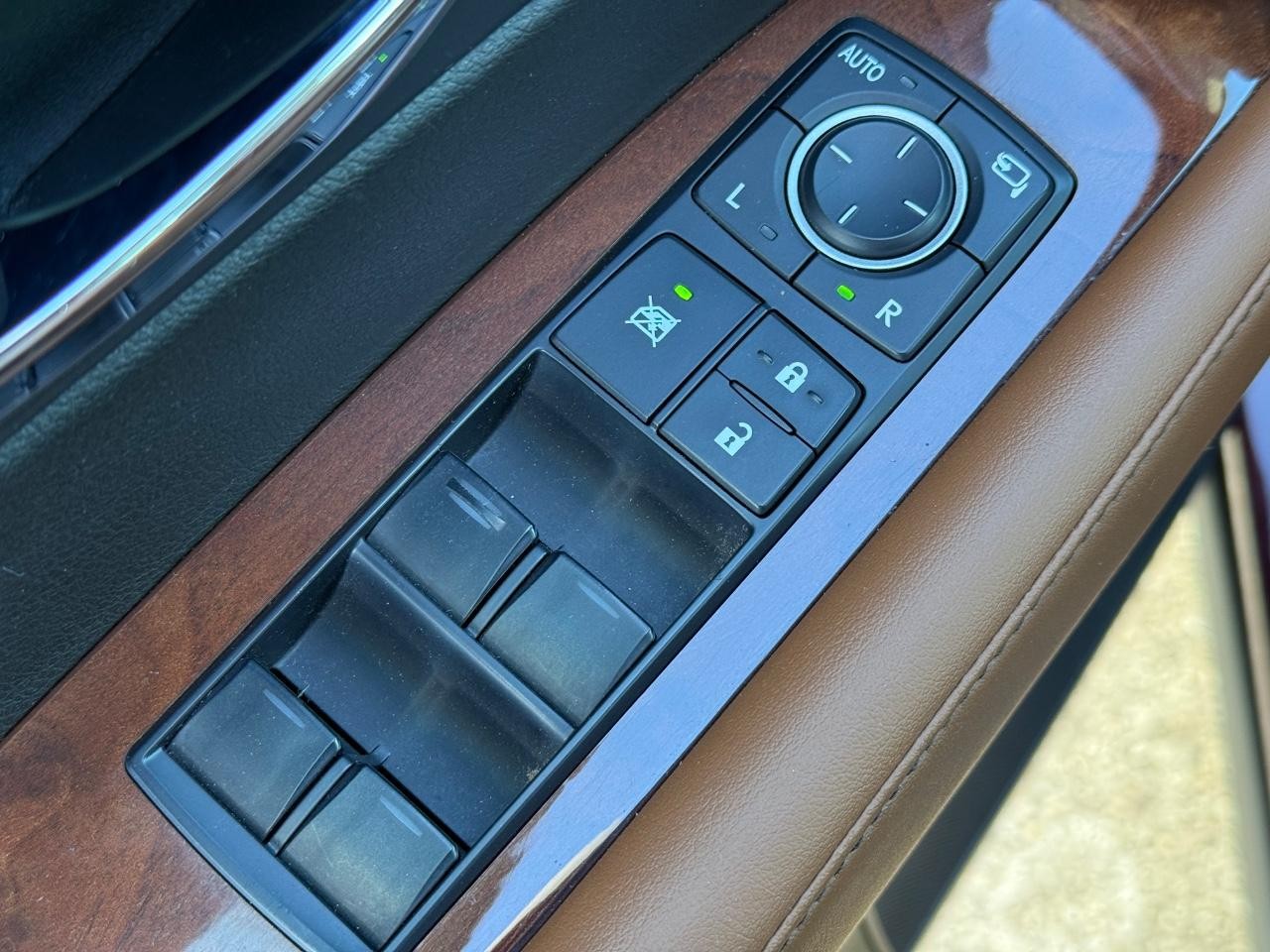 Lexus RX 350 Vehicle Image 23