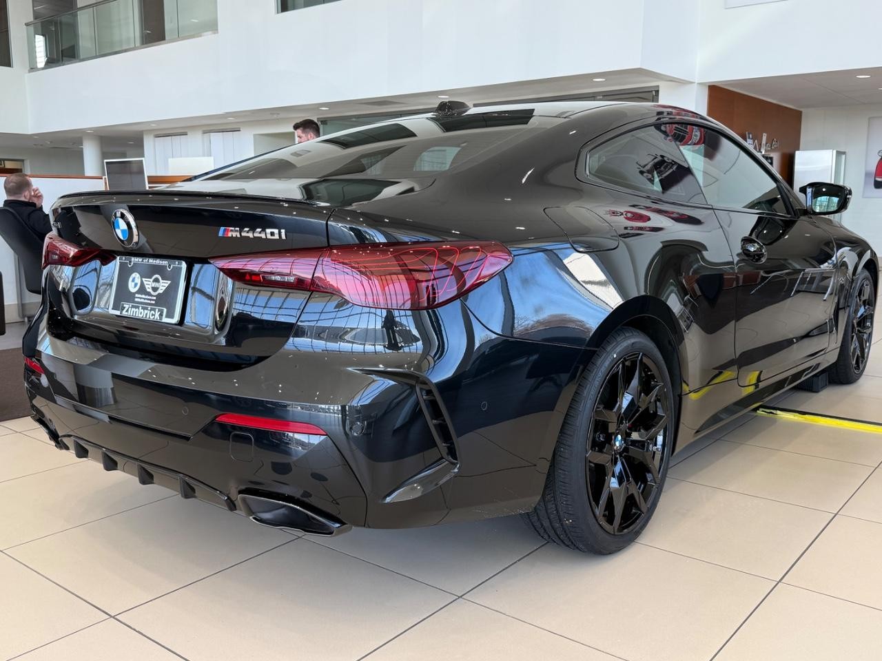 BMW 4 Series Vehicle Image 02