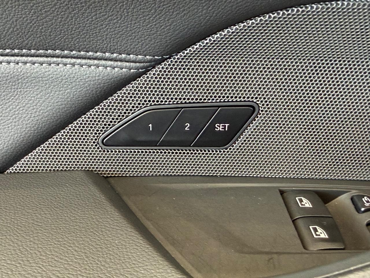 BMW 4 Series Vehicle Image 15