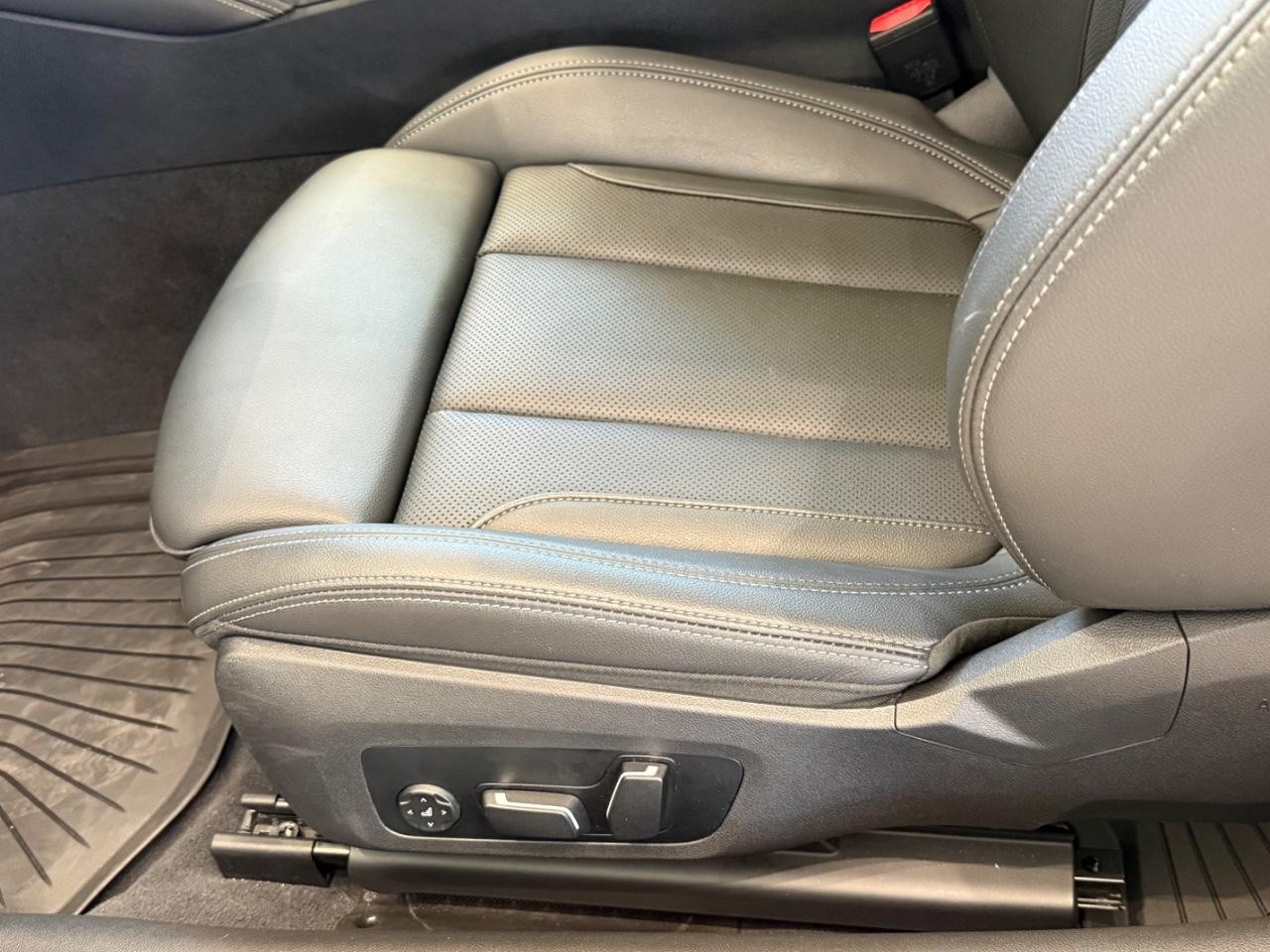 BMW 4 Series Vehicle Image 22