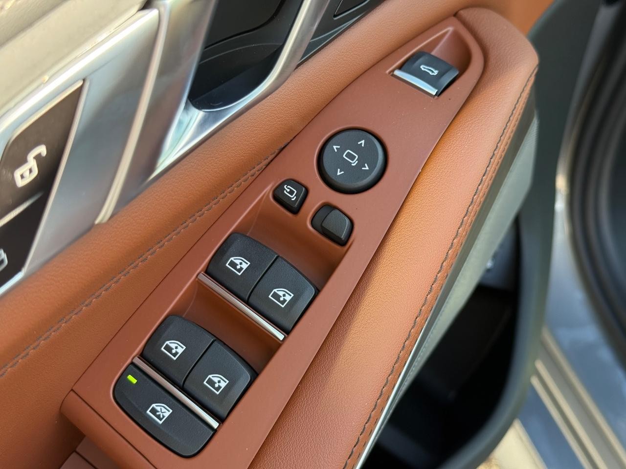 BMW X5 Vehicle Image 17