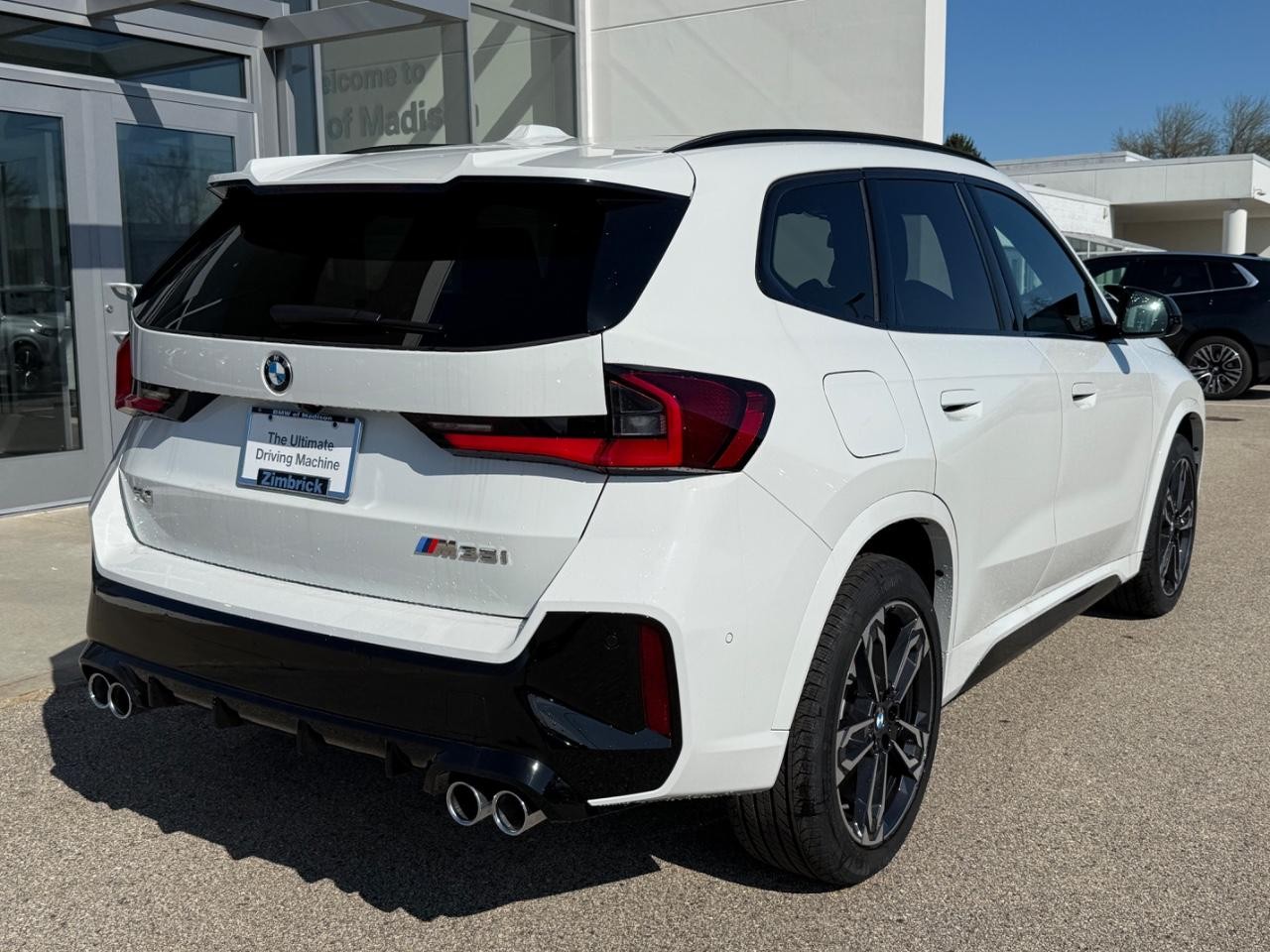 BMW X1 Vehicle Image 03