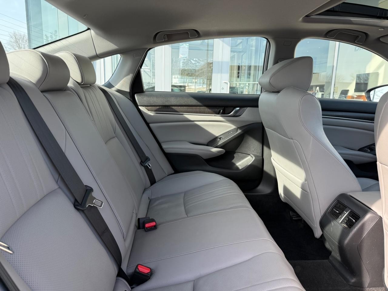 Honda Accord Hybrid Vehicle Image 09