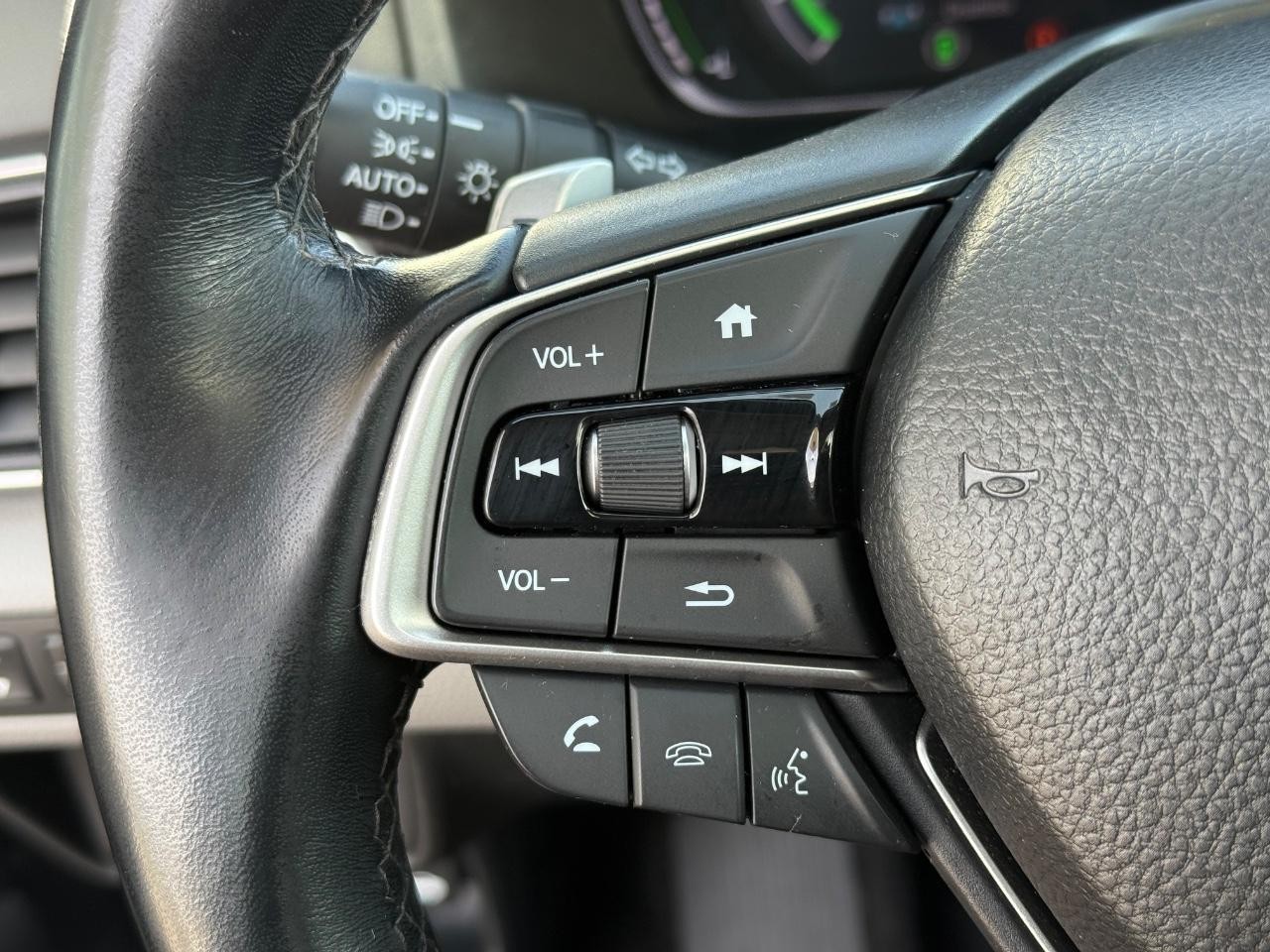 Honda Accord Hybrid Vehicle Image 17