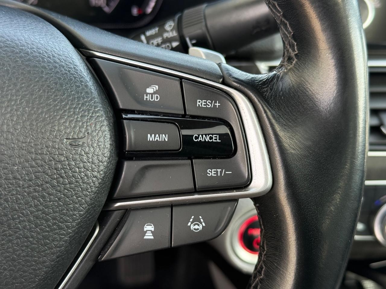 Honda Accord Hybrid Vehicle Image 18