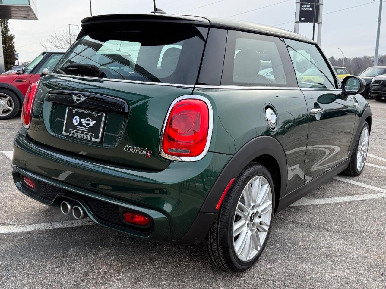MINI Cooper Hardtop Vehicle Image 03