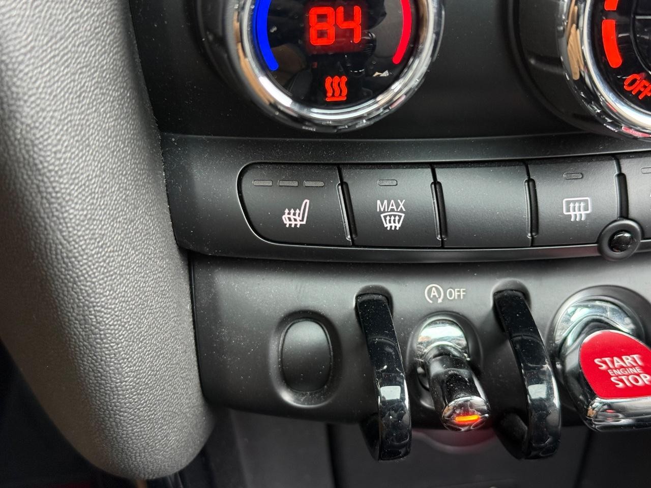 MINI Cooper Hardtop Vehicle Image 19