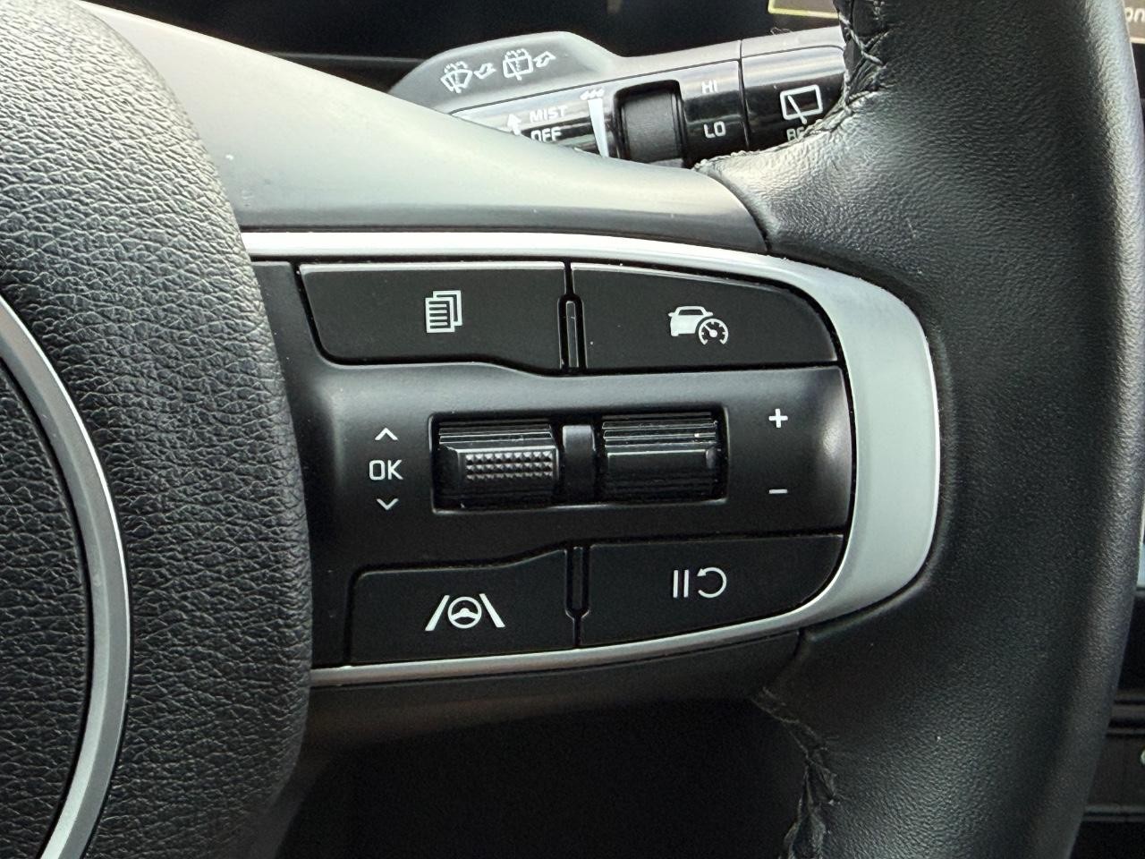 Kia Sportage Vehicle Image 17