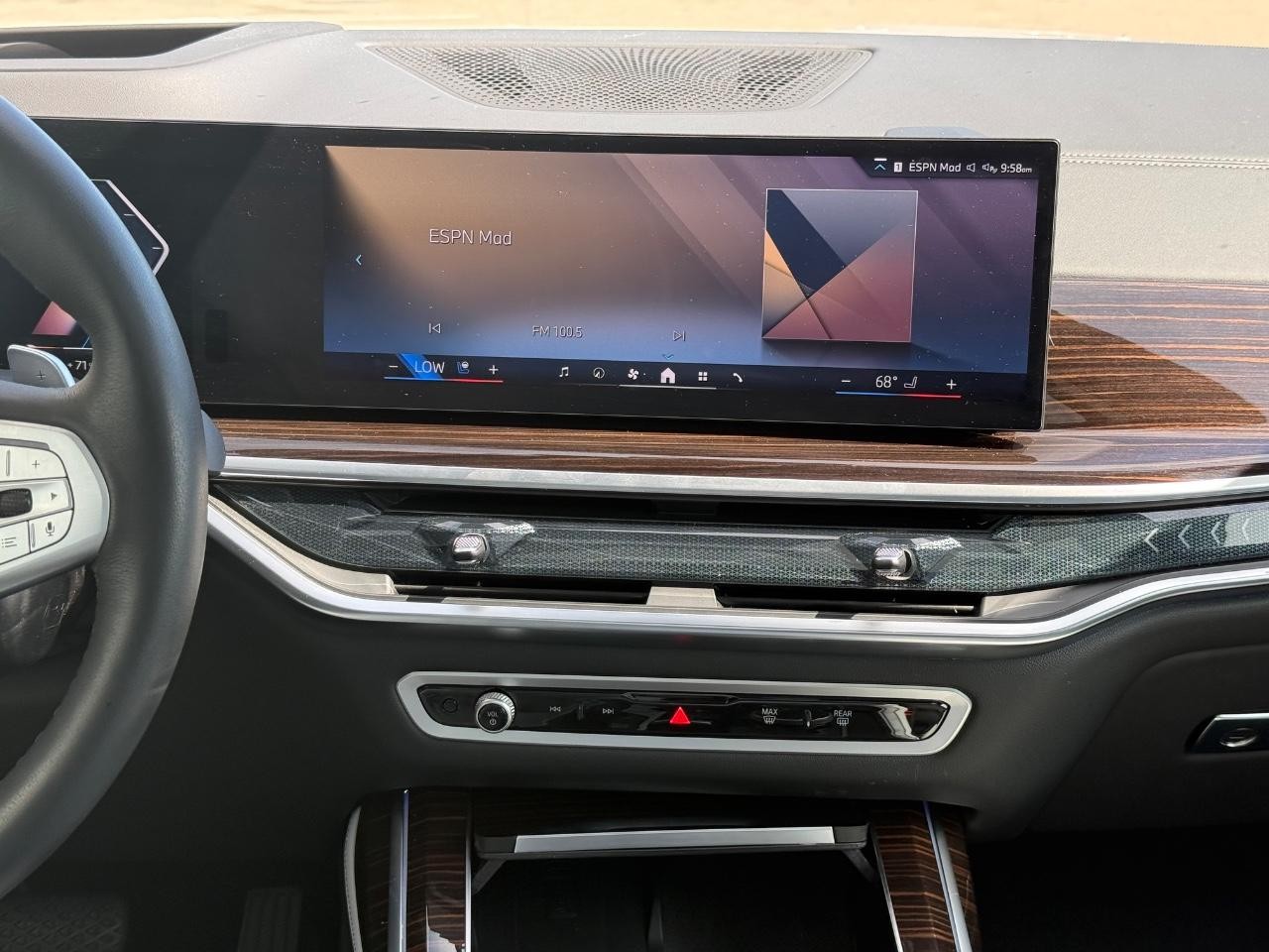 BMW X7 Vehicle Image 07