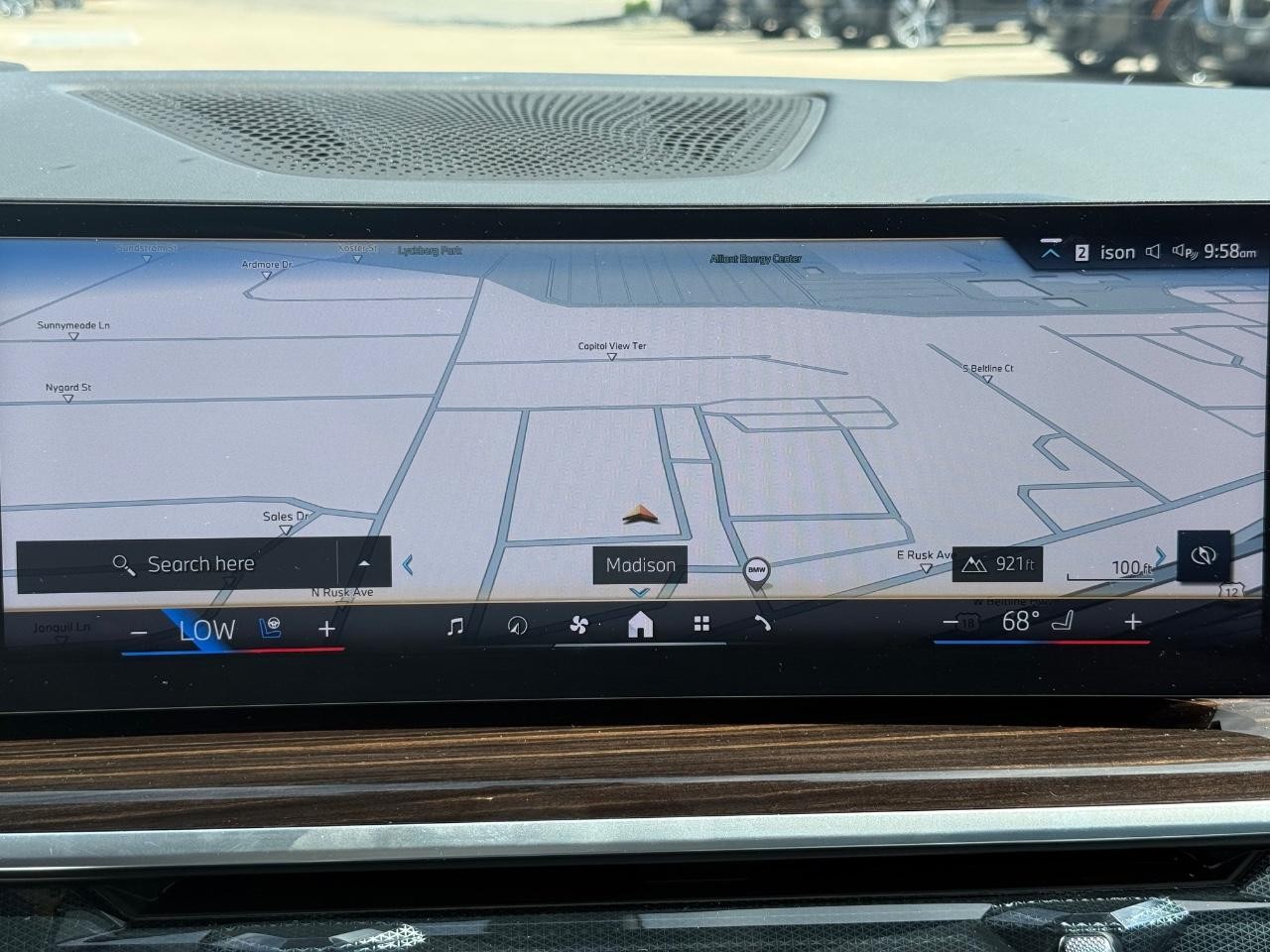 BMW X7 Vehicle Image 16